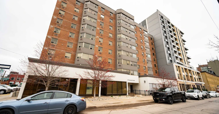 302-55 Yarmouth Street, Guelph, ON, N1H 7R4 - 2