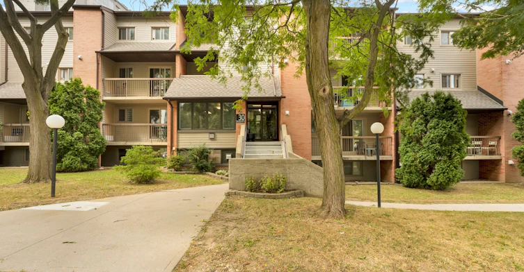 103-30 Hickory Street E, Waterloo, ON, N2J 4L4
