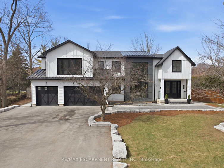 136 Rockcliffe Road, Hamilton, ON, L9H 7H3 - 2