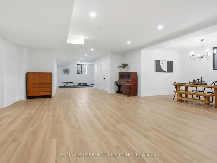 136 Rockcliffe Road, Hamilton, ON, L9H 7H3 - 43