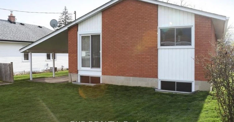 Upper-23 Homewood Avenue, Norfolk County, ON, N3Y 2S9 - 11