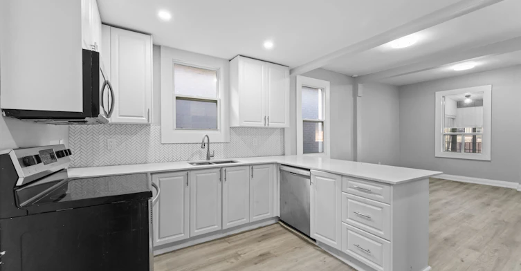266 Beach Road, Hamilton, ON, L8L 4B2 - 10