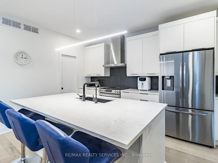 18 Princeton Common Street, St. Catharines, ON, L2N 0B7 - 14