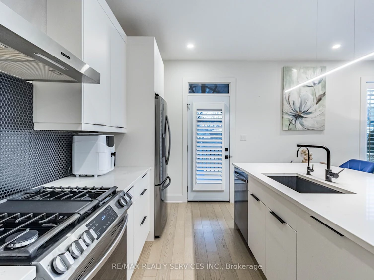 18 Princeton Common Street, St. Catharines, ON, L2N 0B7 - 16