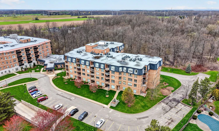 301-8111 Forest Glen Drive