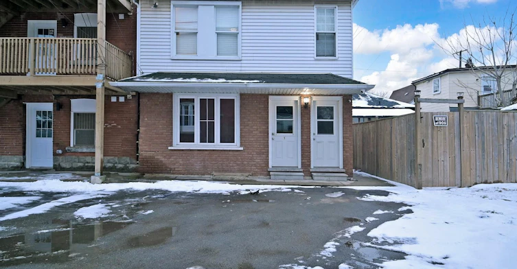 #C1-1129 Cannon Street E, Hamilton, ON, L8L 2J7