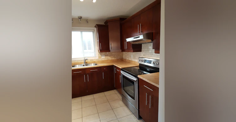 2206 Coronation Drive, London, ON, N6G 0B9 - 3
