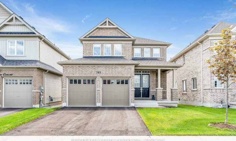 749 Gilmour Crescent
