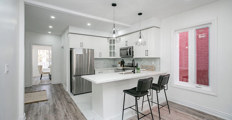 20 Somerset Avenue E, Hamilton, ON, L8L 2L5 - 8