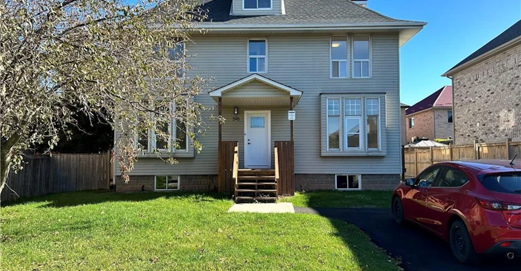 Upper-526 Fifty Road, Hamilton, ON, L8E 5T4