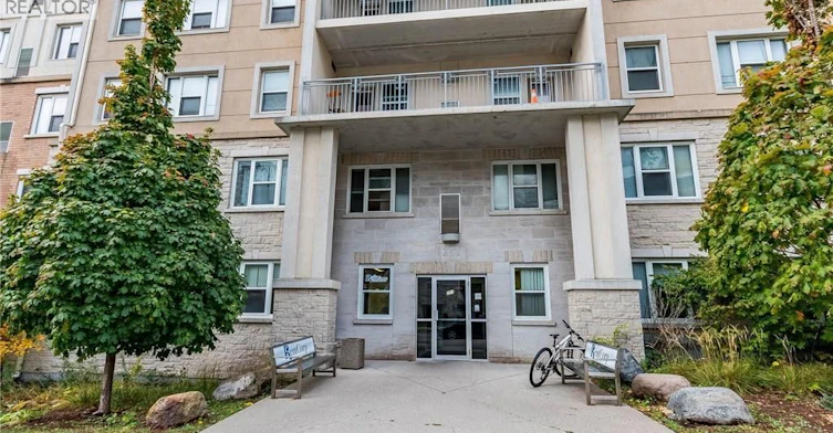 402-251 Lester Street, Waterloo, ON, N2L 3W6 - 6