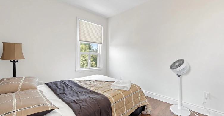 746 King Street W, Hamilton, ON, L8S 1J8 - 18