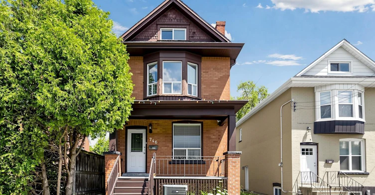 bsmt-746 King Street W, Hamilton, ON, L8S 1J8