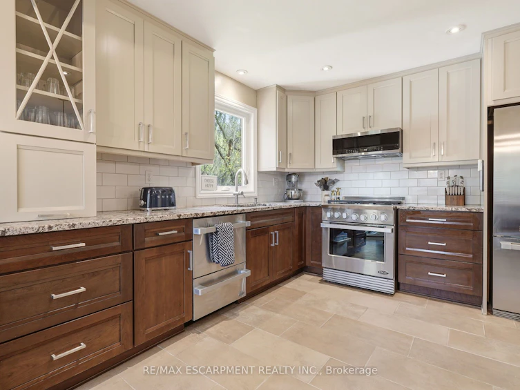 209 Rifle Range Road, Hamilton, ON, L8S 3B8 - 15