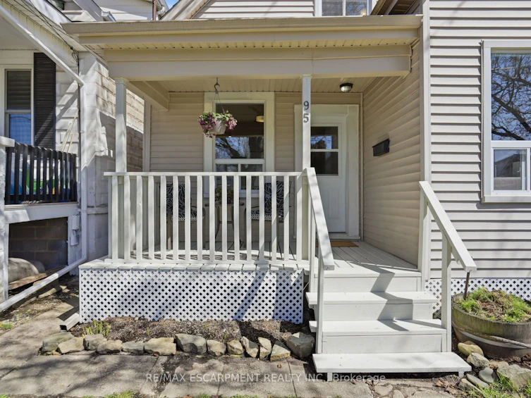 95 East 23rd Street, Hamilton, ON, L8V 2W7 - 4