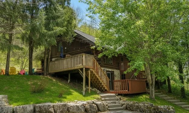 1112 Safari Road