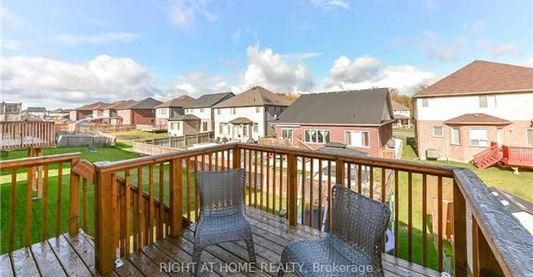49 Curzon Crescent, Guelph, ON, N1K 1Z8 - 11