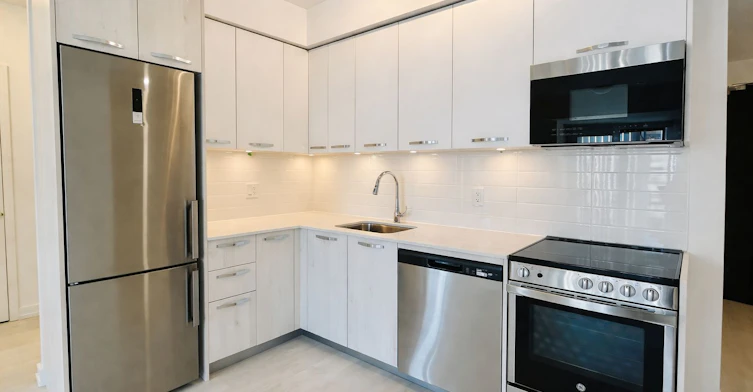 713-75 James Street S, Hamilton, ON, L8P 2Y9 - 2