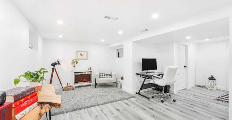 Basement-82 Centennial Parkway S, Hamilton, ON, L8G 2C5 - 2