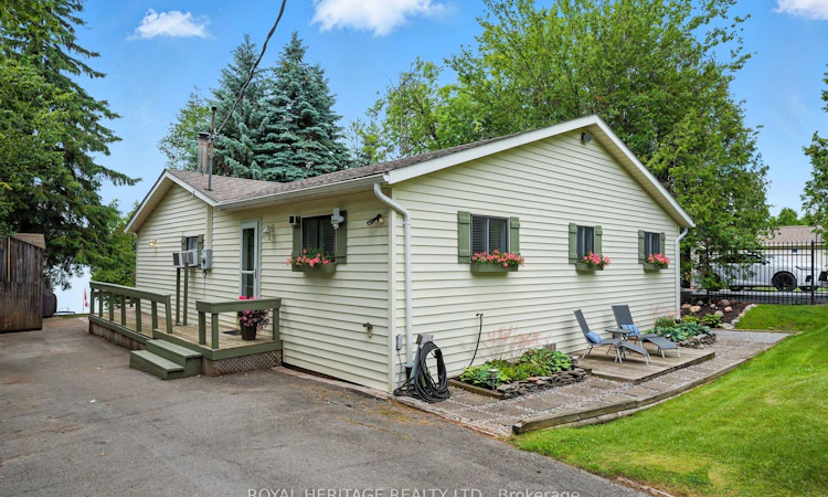 42 Reddick Road