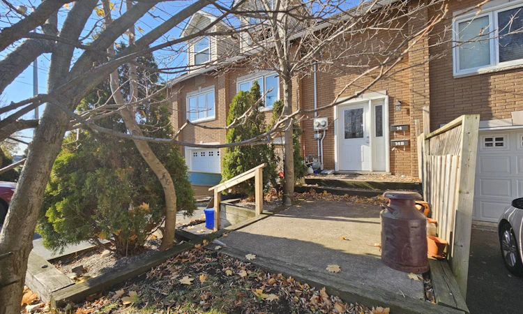 14 Erie Street