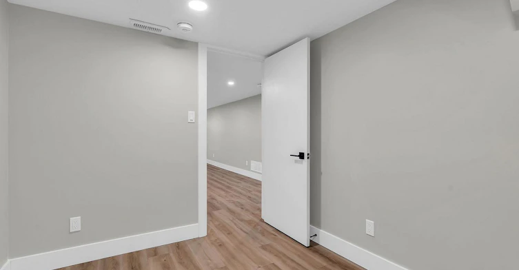 Lower-139 Byron Avenue, Kitchener, ON, N2C 1Z7 - 10