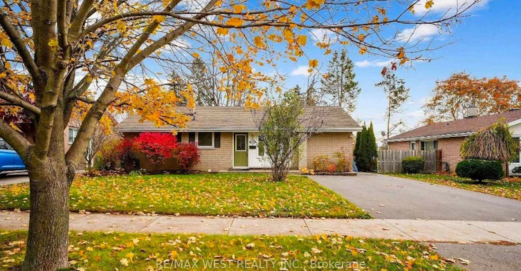 Main Fl-1252 Royal Drive, Peterborough, ON, K9H 6R5
