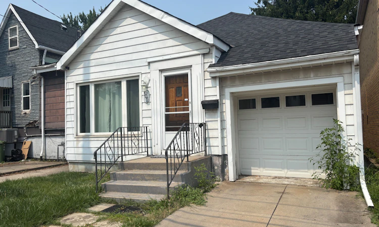 106 Whitney Avenue