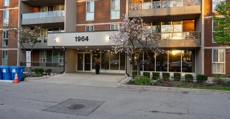 901-1964 Main Street W, Hamilton, ON, L8S 1J5 - 2