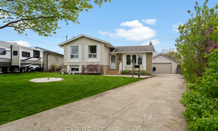 64 Carriage Road