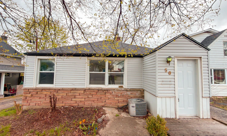 50 Emery Street W
