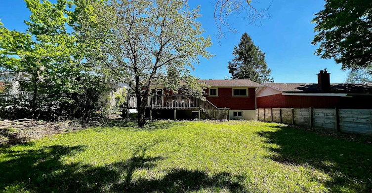Upper-194 Cedarbrae Avenue, Waterloo, ON, N2L 4S5 - 7