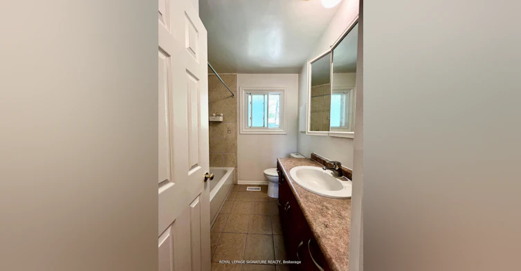 Upper-194 Cedarbrae Avenue, Waterloo, ON, N2L 4S5 - 5