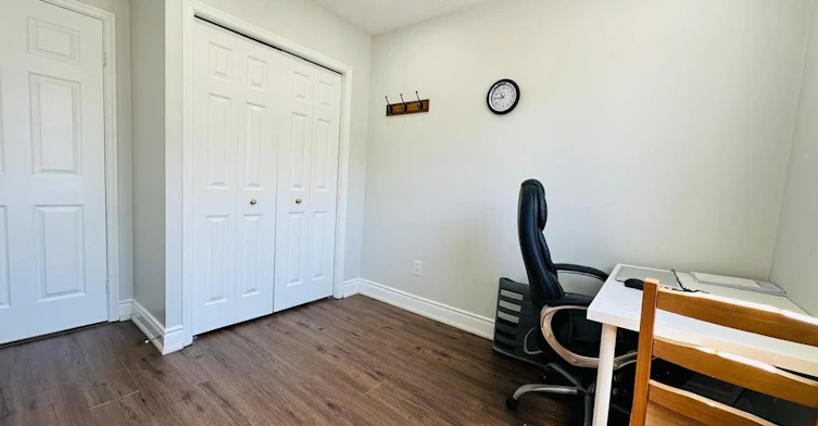 B-25 Griffiths Dr Drive, Brant, ON, N3L 4B7 - 8
