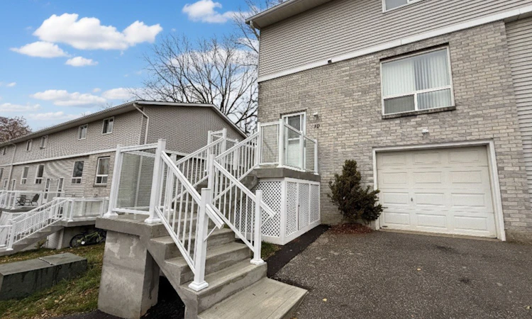 10-648 Doon Village Road