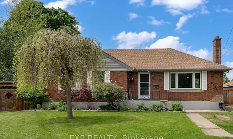 6396 Laura Crescent