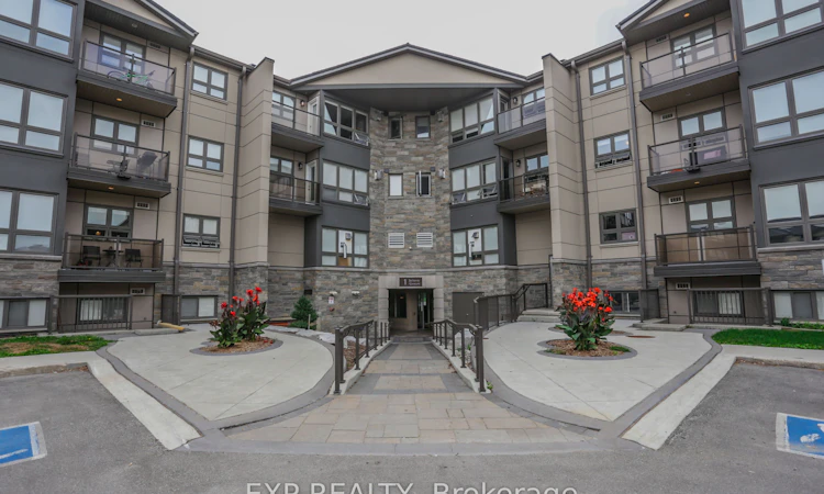 108-1 Jacksway Crescent