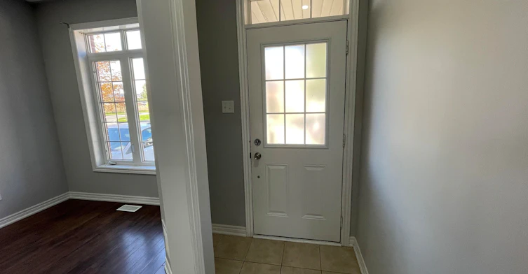 6 Raintree Drive, Hamilton, ON, L8E 0B1 - 4