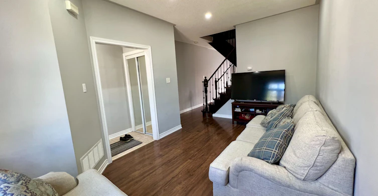 6 Raintree Drive, Hamilton, ON, L8E 0B1 - 7