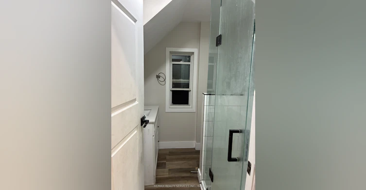 Unit 1-748 Barton Street E, Hamilton, ON, L8L 3B1 - 4