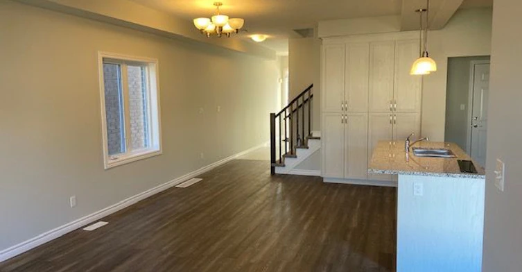 34 Pondcliffe Drive, Kitchener, ON, N2R 0M3 - 2