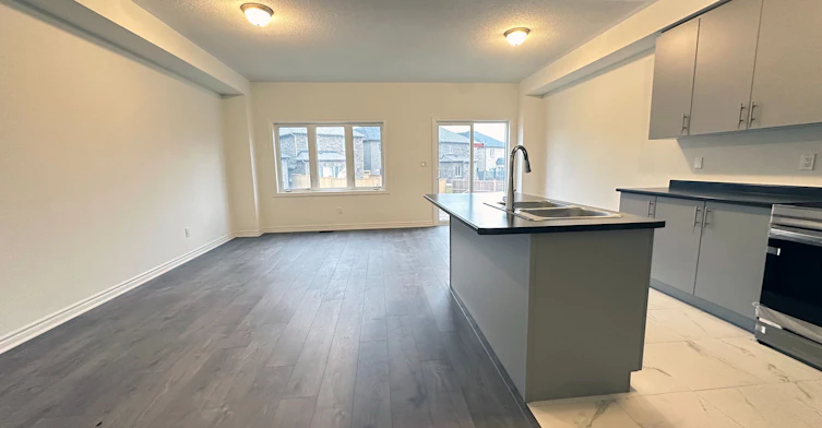 41 Sapphire Way, Thorold, ON, L2V 0L4 - 4