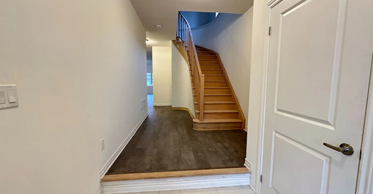 41 Sapphire Way, Thorold, ON, L2V 0L4 - 3