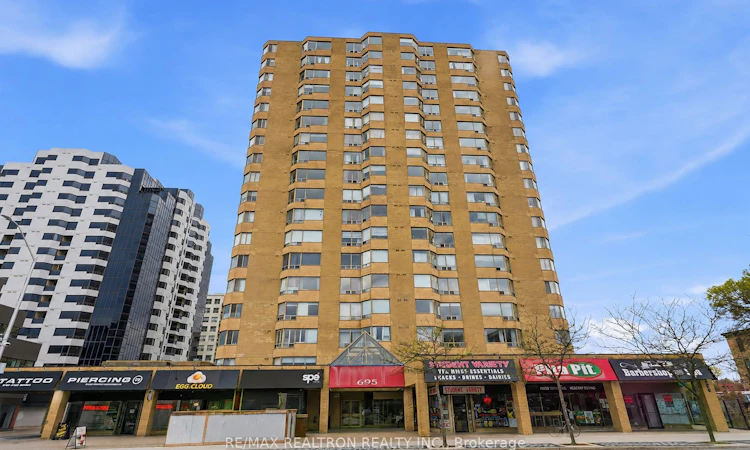 1006-695 Richmond Street