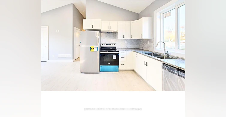 77 Godfrey Drive, London, ON, N5V 2E8 - 6