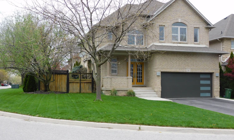 30 Walcotte Avenue