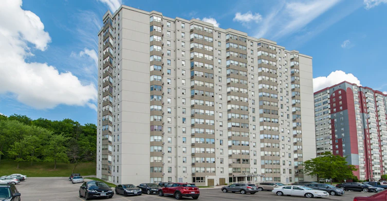 1714-35 Green Valley Drive, Kitchener, ON, N2P 2A5