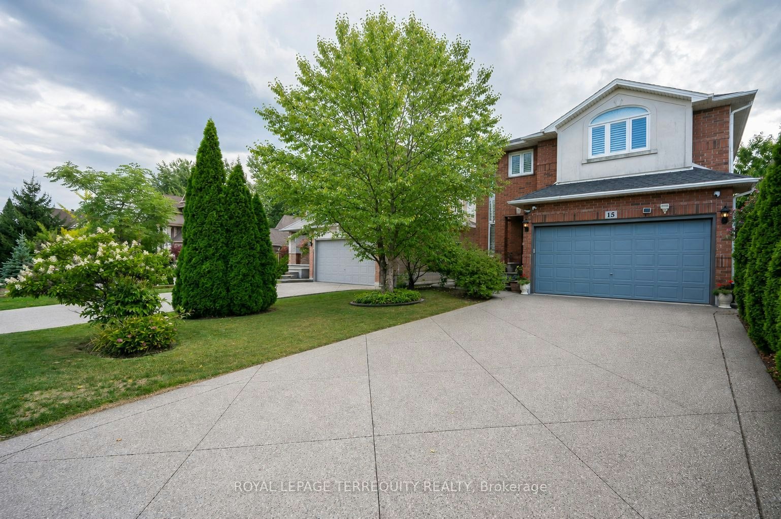 15 Armour Crescent, Hamilton, ON, L9K 1S1