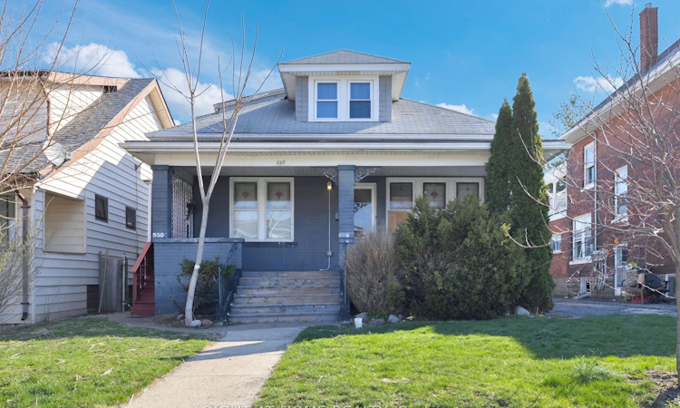 530-532 Campbell Avenue