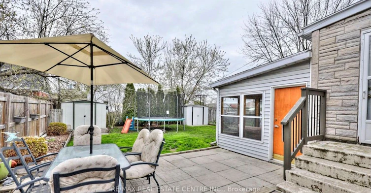 5759 Emery Street, Niagara Falls, ON, L2G 1L8 - 2